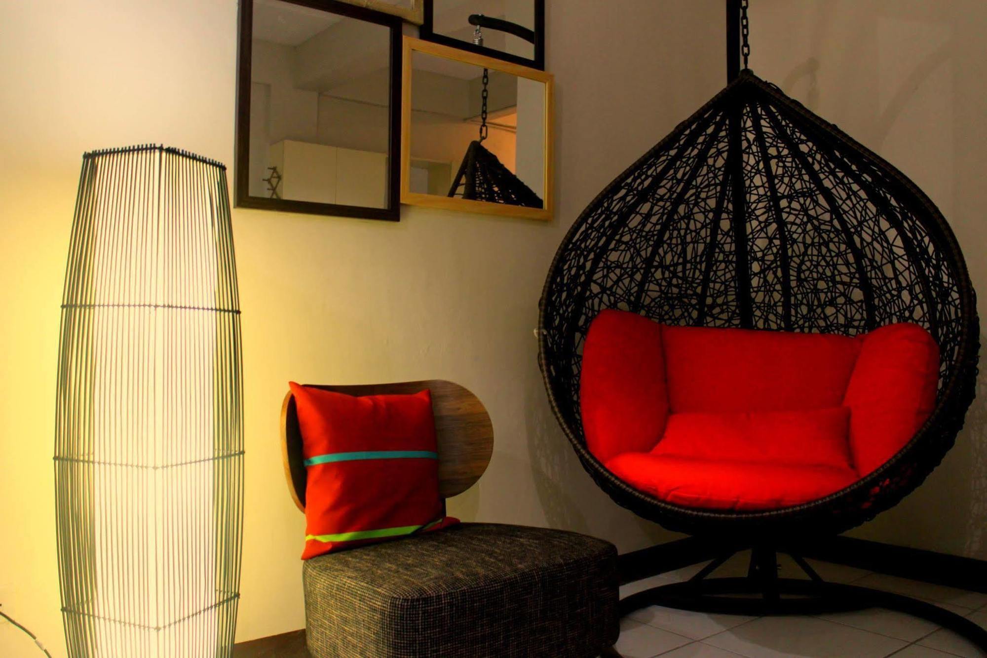 Tagaytay Modern Guesthouse - City Center Tagaytay City Екстериор снимка