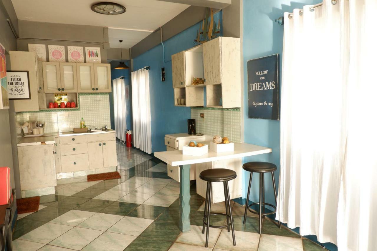 Tagaytay Modern Guesthouse - City Center Tagaytay City Екстериор снимка